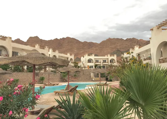 Apartment Poolfront Sea View Rated In