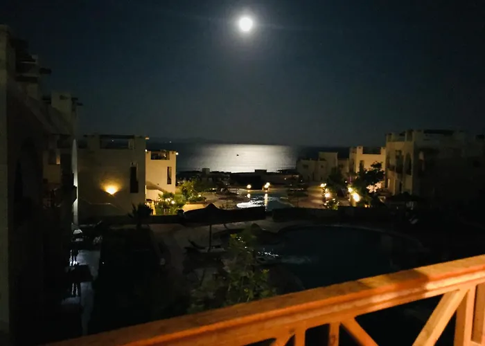Poolfront Sea View Rated In Apartment Dahab