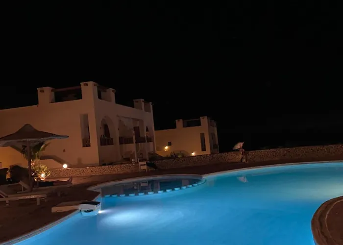 Poolfront Sea View Rated In