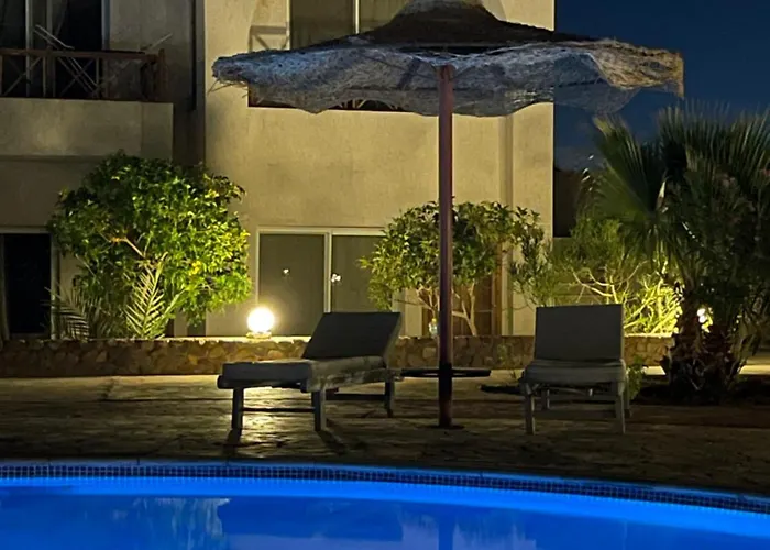 Poolfront Sea View Rated In