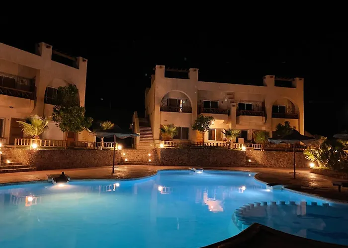 Poolfront Sea View Rated In Apartment