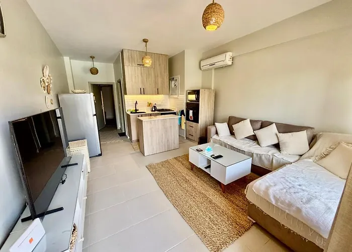 Poolfront Sea View Rated In Apartment